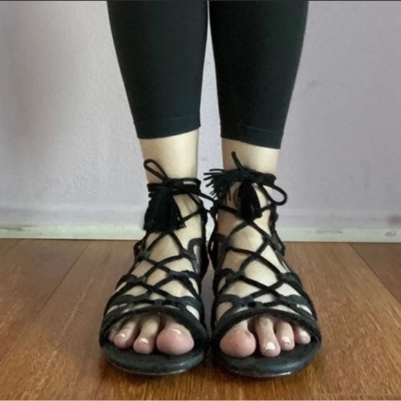 Bcbgeneration Black Gladiator Sandal Size 7 - Picture 5 of 10